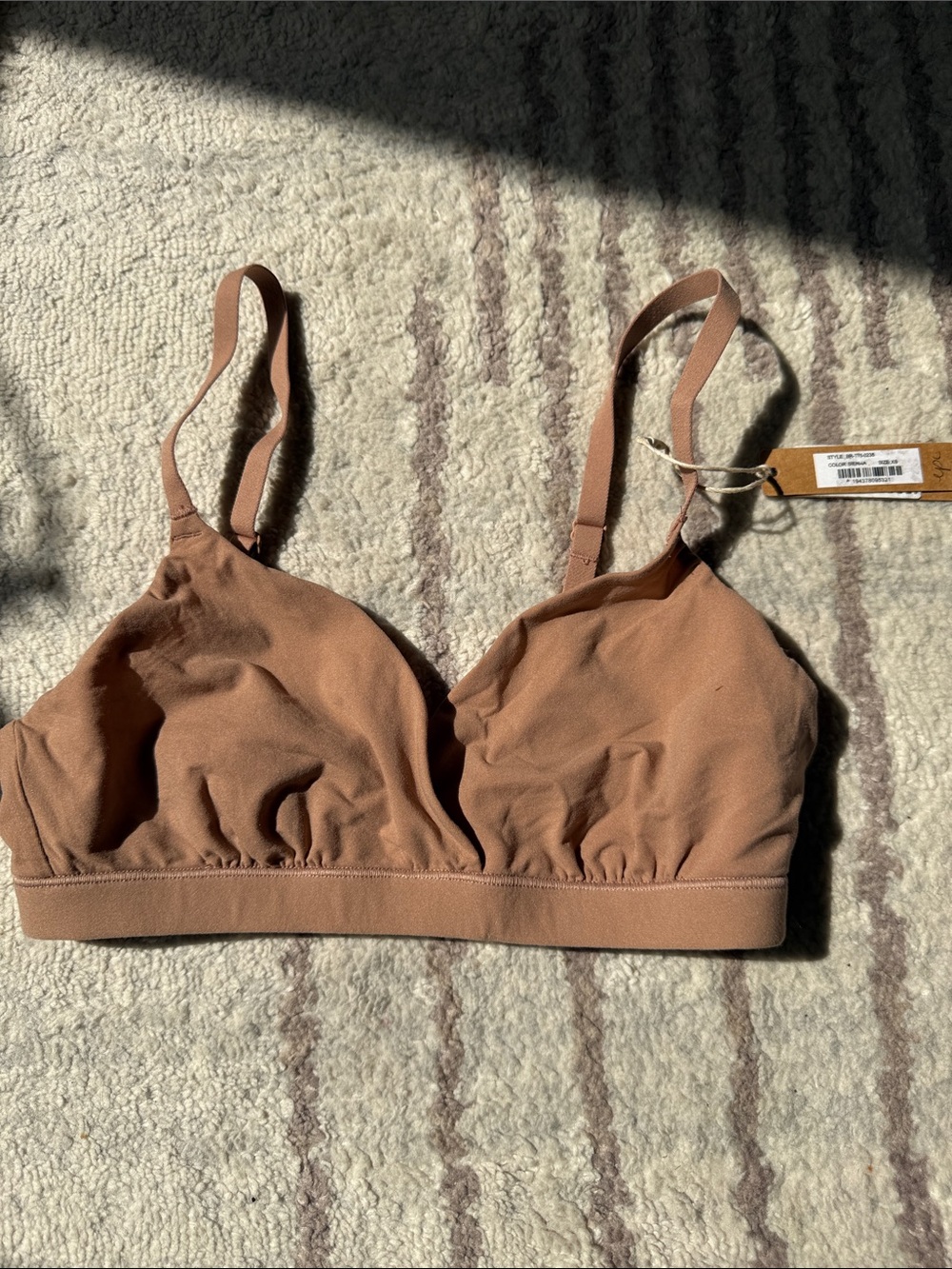 SKIMS fits everybody TRIANGLE crossover BRALETTE sienna